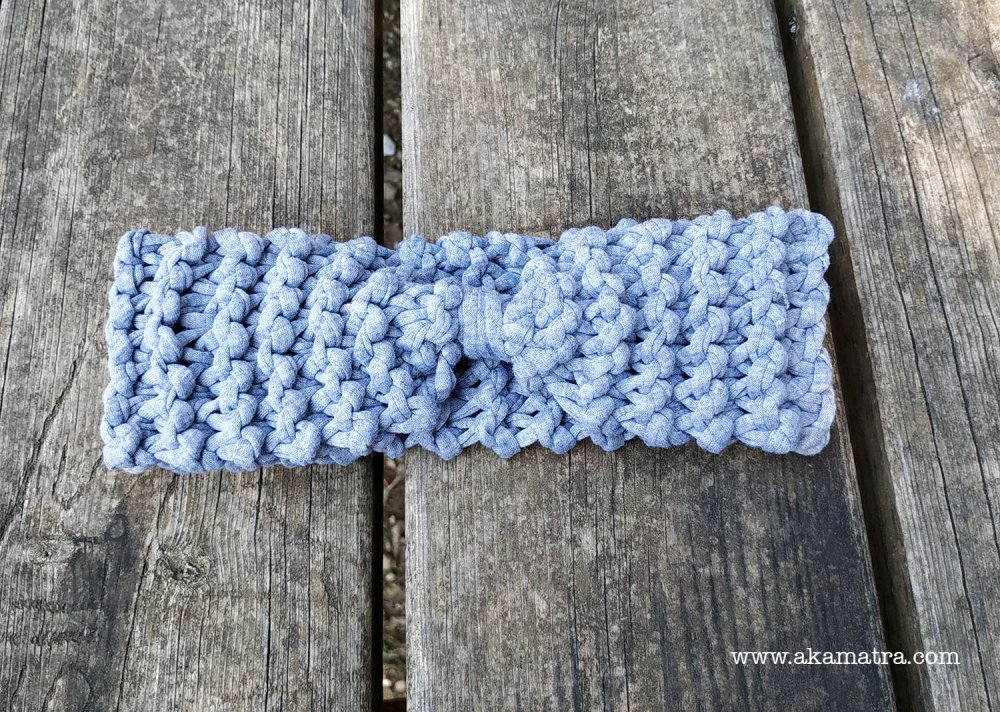 T-shirt yarn headband knitting pattern - Akamatra